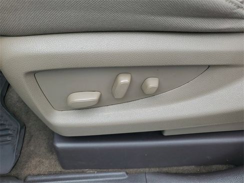 Used 2018 Chevrolet Silverado 1500 LT w/ All Star Edition image 19