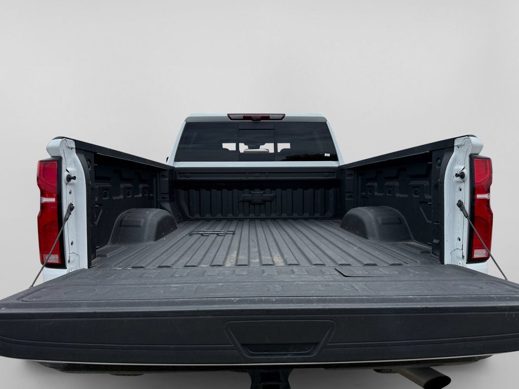Used 2025 Chevrolet Silverado 2500 LTZ w/ LTZ Plus Package AWD/4WD image 41