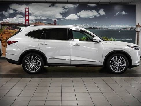 Used 2023 Acura MDX SH-AWD w/ Advance Package image 5