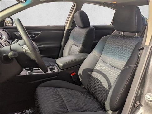 Used 2016 Nissan Altima 2.5 SV w/ Convenience Package image 17