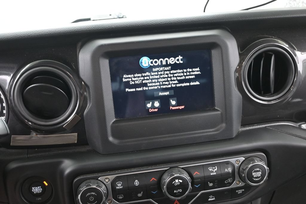 Used 2022 Jeep Gladiator Sport AWD/4WD image 29