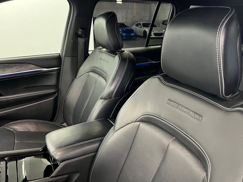 Certified 2022 Jeep Grand Cherokee Overland image 16