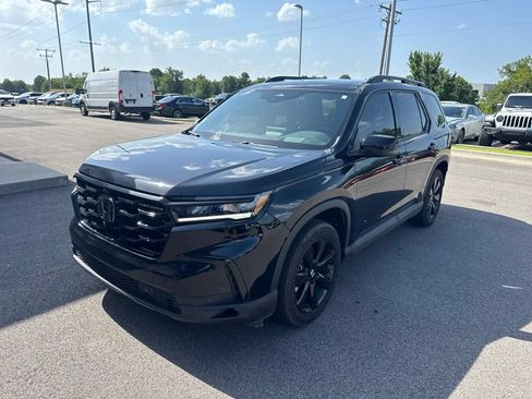 Used 2025 Honda Pilot Black Edition image 7