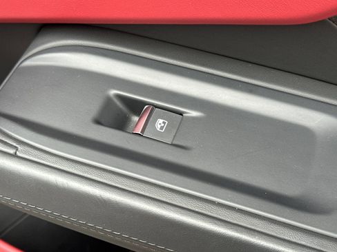 Used 2022 Lamborghini Urus image 20