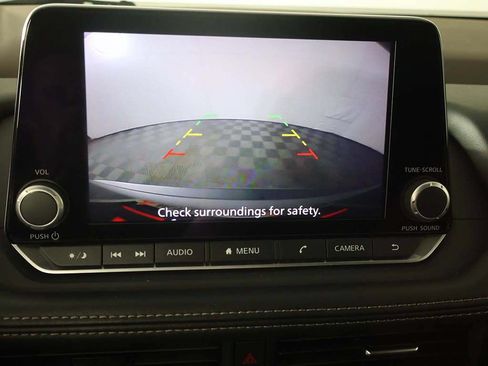 Used 2023 Nissan Rogue S AWD/4WD image 37