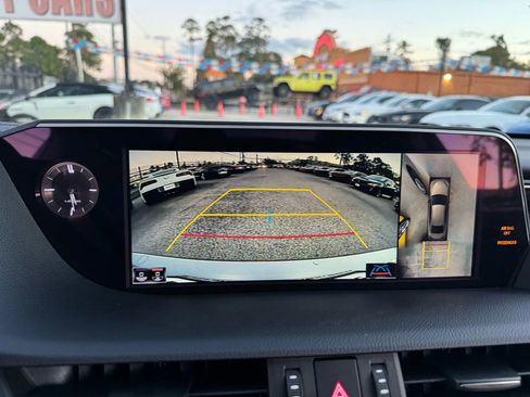 Used 2021 Lexus ES 350 Ultra Luxury w/ Accessory Package 2 image 43