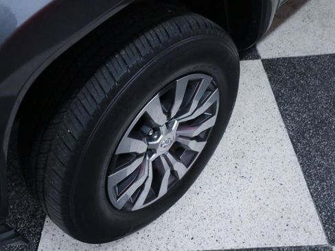 Used 2021 Toyota Tacoma Limited RWD image 36