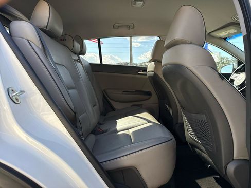 Used 2017 Kia Sportage EX image 14