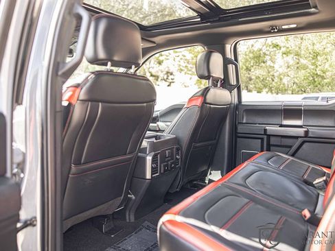 Used 2019 Ford F150 Lariat w/ Equipment Group 502A Luxury AWD/4WD image 35