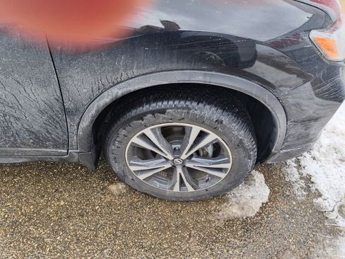 Used 2020 Nissan Rogue SV w/ Premium Package image 8