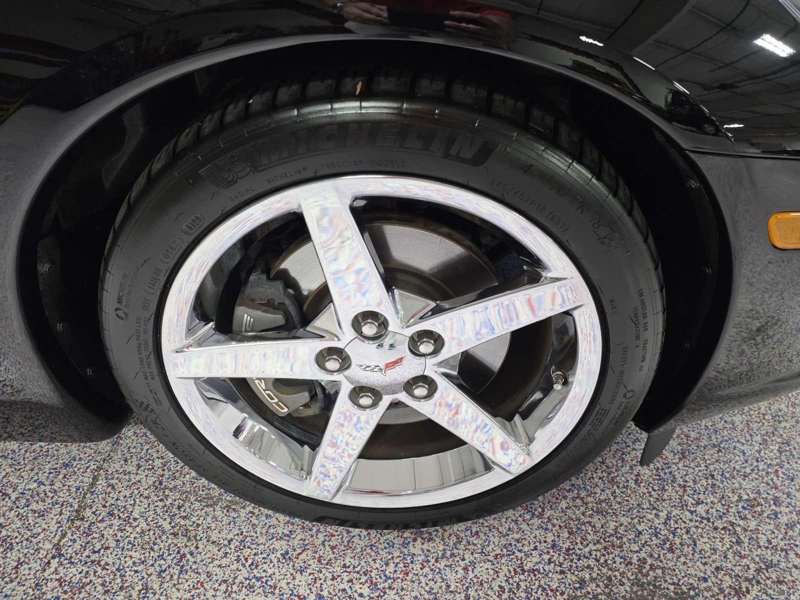 Used 2007 Chevrolet Corvette Coupe w/ Preferred Equipment Group RWD image 4