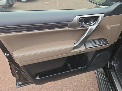 Used 2022 Lexus GX 460 Luxury image 14