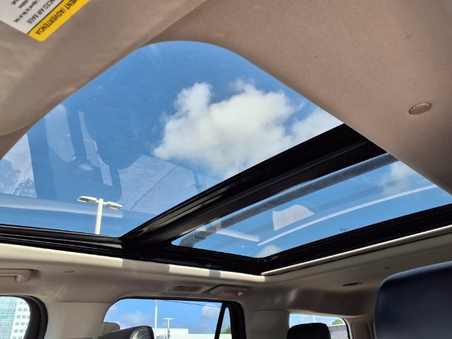 Used 2019 Ford Expedition Platinum RWD image 9