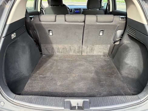 Used 2018 Honda HR-V LX image 13
