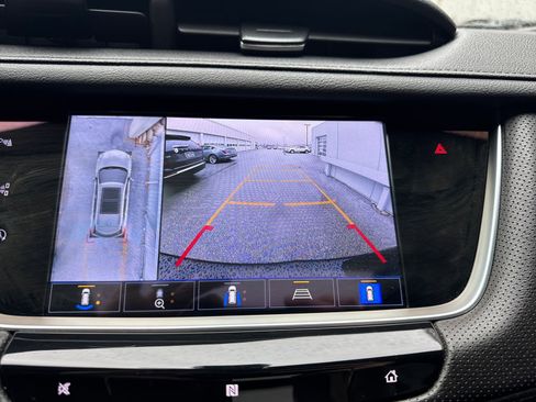 Certified 2021 Cadillac XT5 Premium Luxury image 19