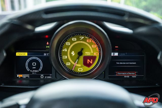 Used 2018 Ferrari 488 GTB RWD image 9