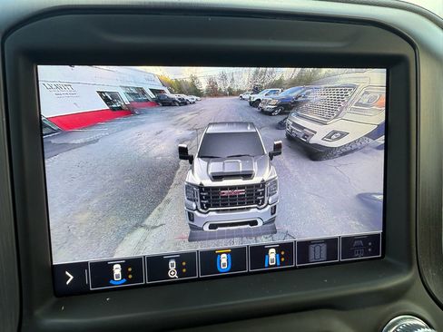 Used 2022 GMC Sierra 2500 AT4 w/ AT4 Premium Plus Package image 38