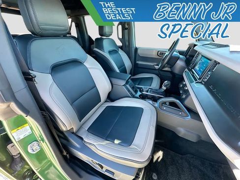 Used 2023 Ford Bronco Wildtrak image 25
