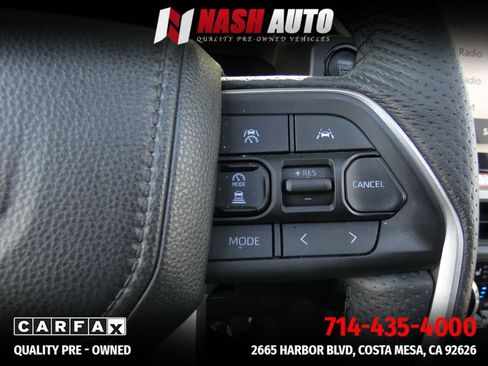 Used 2025 Toyota Tacoma Limited AWD/4WD image 72