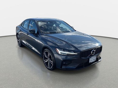 Used 2021 Volvo S60 T5 R-Design w/ Advanced Package image 3