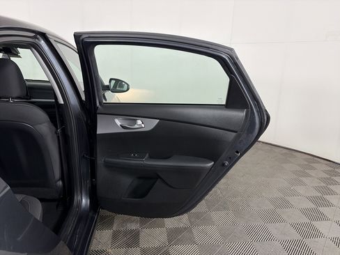 Used 2024 Kia Forte LXS w/ LXS Technology Package image 36