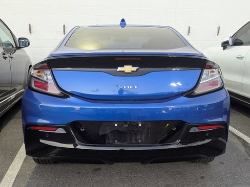 Used 2018 Chevrolet Volt Premier w/ Driver Confidence Package FWD image 5