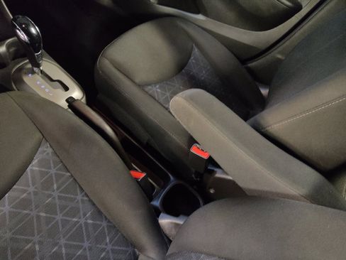 Used 2021 Chevrolet Spark LT image 26