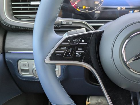 New 2026 Mercedes-Benz Maybach GLS 600 4MATIC image 19