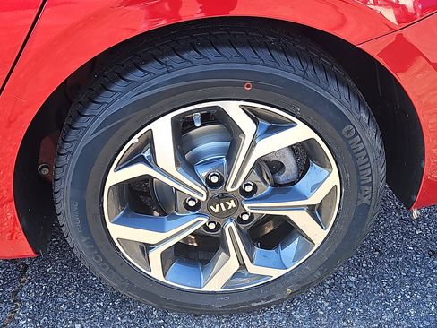 Used 2020 Kia Forte LXS image 17