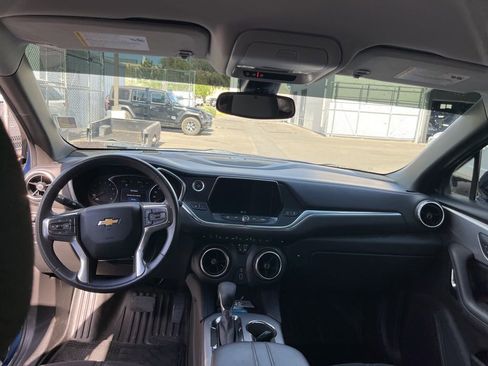 Used 2022 Chevrolet Blazer LT FWD image 12