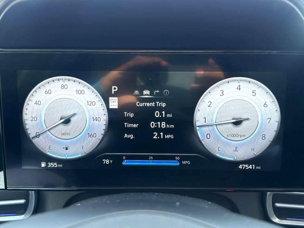 Used 2024 Hyundai Elantra Limited FWD image 21