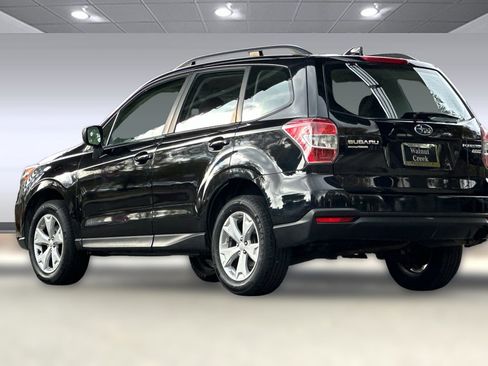 Used 2016 Subaru Forester 2.5i w/ Alloy Wheel Package image 3