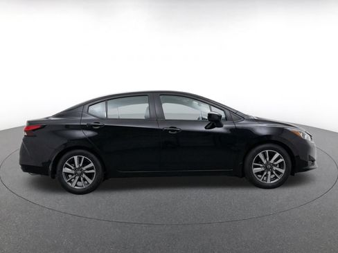 Used 2025 Nissan Versa SV FWD image 9