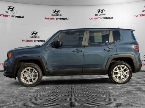 Used 2023 Jeep Renegade Latitude AWD/4WD image 6