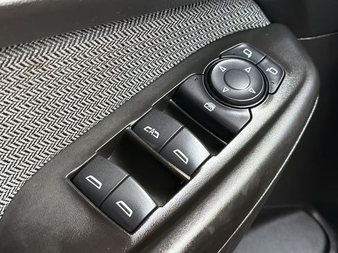 Used 2025 Chevrolet TrailBlazer LT FWD image 28