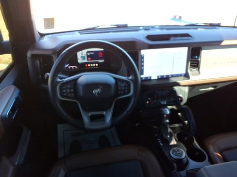 Used 2023 Ford Bronco Outer Banks image 8
