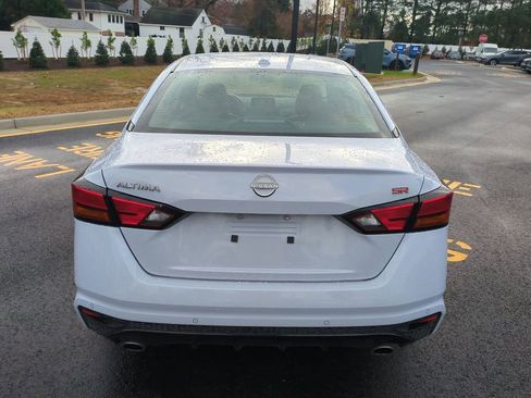 Used 2024 Nissan Altima 2.5 SR image 5