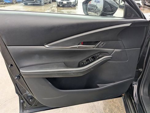 Used 2025 MAZDA CX-30 AWD 2.5 S w/ Preferred Package image 11
