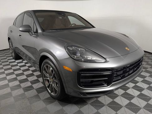 Used 2020 Porsche Cayenne Turbo AWD/4WD image 9