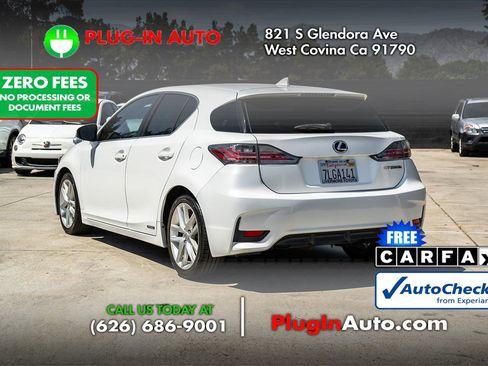 Used 2015 Lexus CT 200h FWD image 2