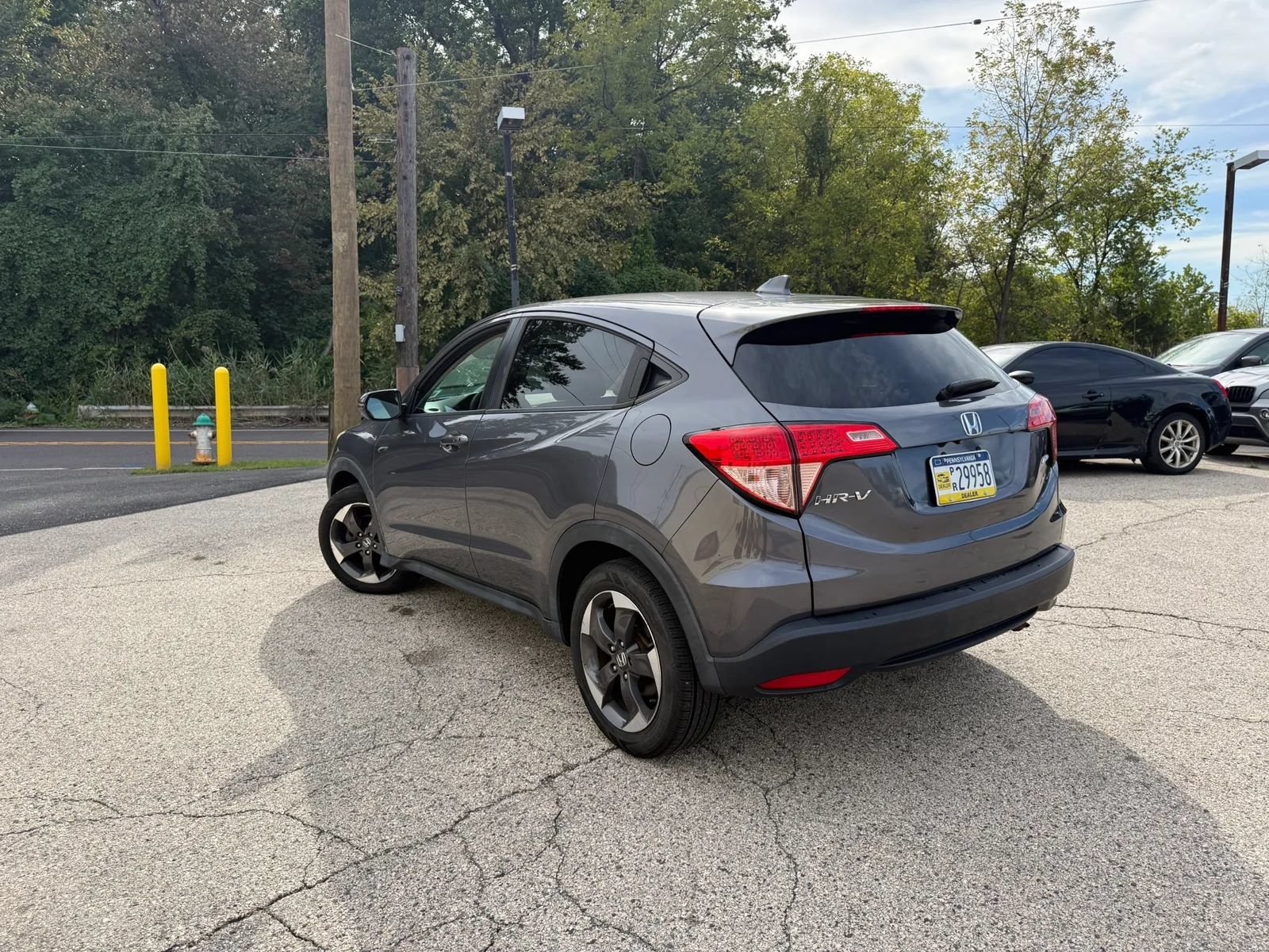 Used 2018 Honda HR-V EX image 7