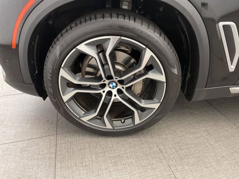 Used 2022 BMW X5 sDrive40i w/ Parking Assistance Package image 11