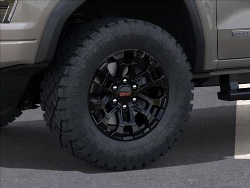 New 2026 GMC Canyon Elevation w/ Convenience Package image 9