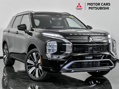 New 2025 Mitsubishi Outlander SE