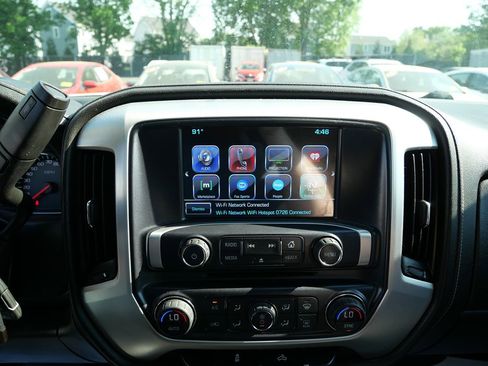 Used 2018 GMC Sierra 1500 SLE w/ SLE Value Package AWD/4WD image 14