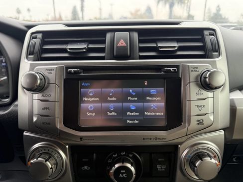 Used 2018 Toyota 4Runner SR5 Premium image 22