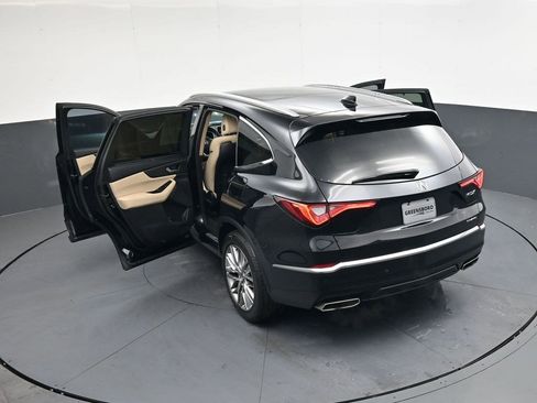 Used 2023 Acura MDX SH-AWD w/ Advance Package image 36
