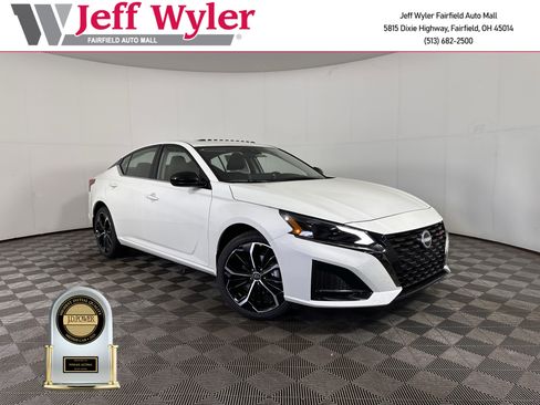 New 2025 Nissan Altima 2.5 SR w/ SR Premium Package image 1