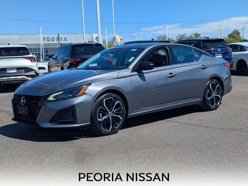 Certified 2025 Nissan Altima 2.5 SR FWD image 1