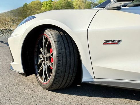 Used 2023 Chevrolet Corvette Stingray Premium Conv w/ Z51 Performance Package image 12